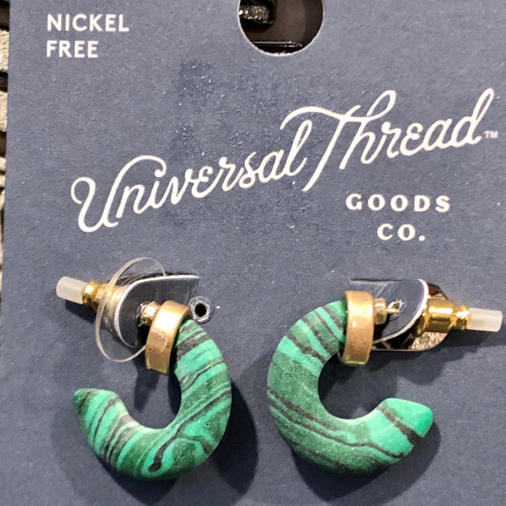 Universal Thread Emerald and Gold Hoop Earrings - Picture 2 of 4